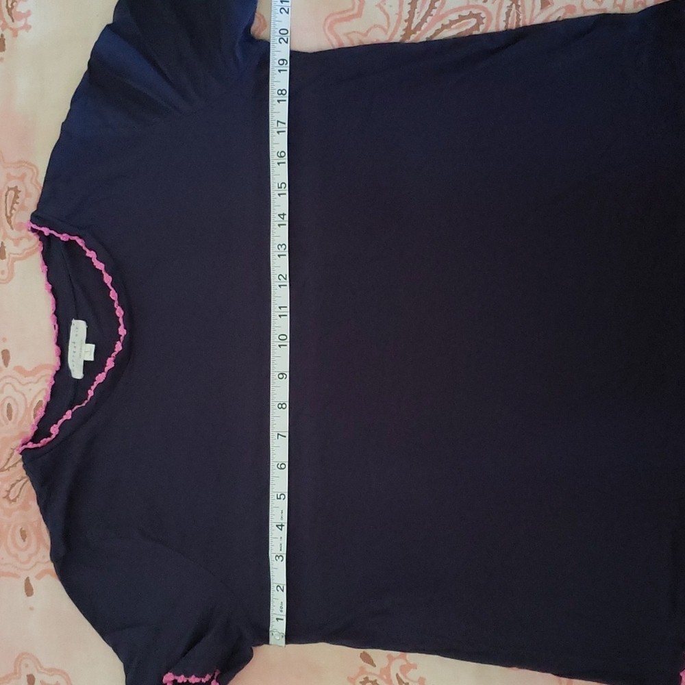 Pink Crochet Edge. Blue Tee Pink Accent. Knit - Picture 7 of 8